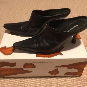 Donald Pliner black slide on mules size 7